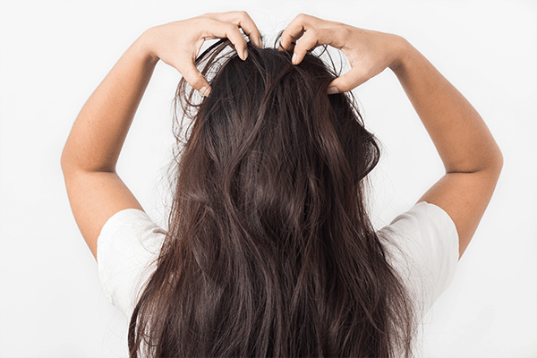 女性のつむじはげを隠す髪型をご存じですか？ 女性のつむじはげを隠す方法をご存じですか？